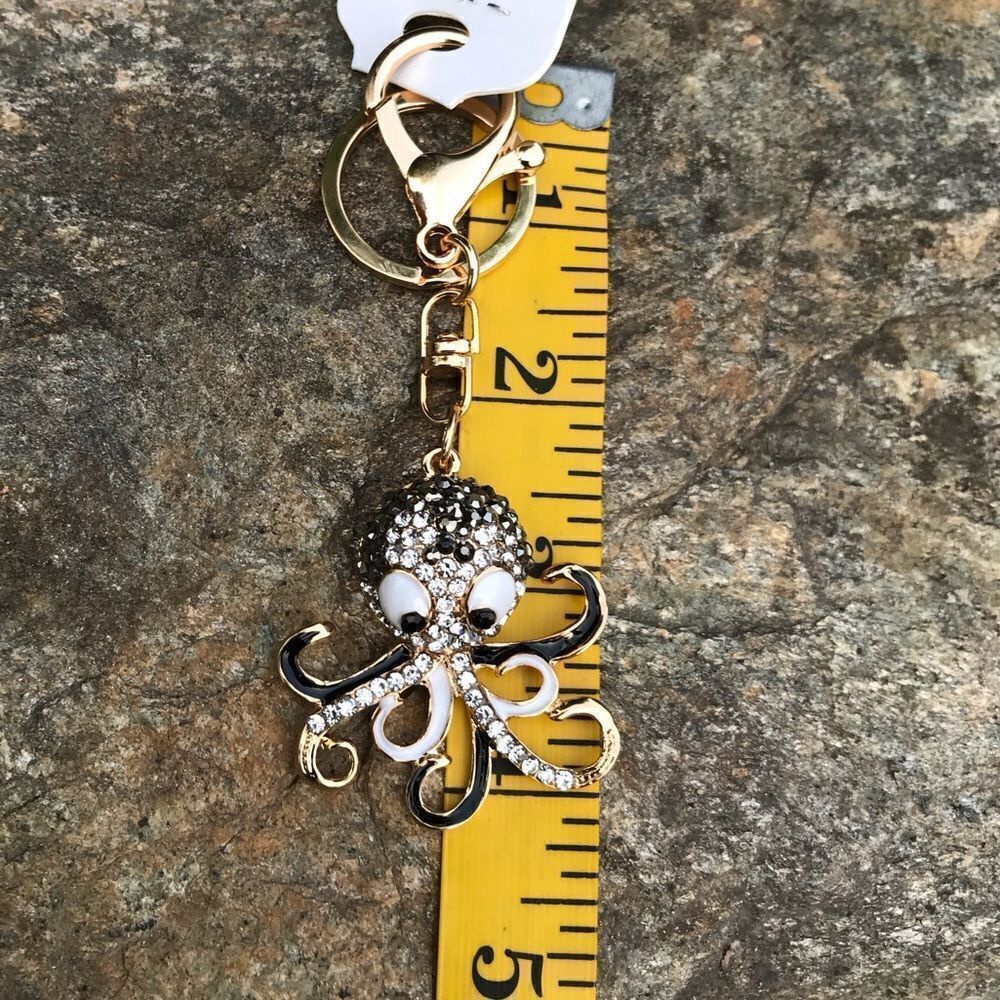 Octopus Keychain - Picture 8 of 11